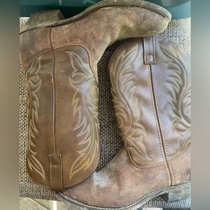 Laredo western boots size 9,